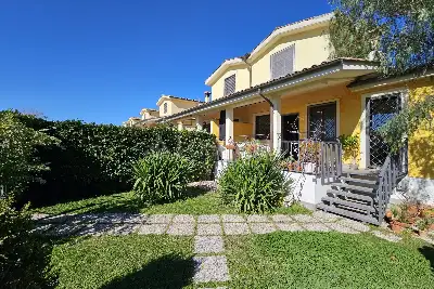 Villa Bifamiliare in vendita, Via Vittorio Gauthier, Fiumicino