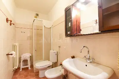 Palazzo in vendita, Via Como, Erba