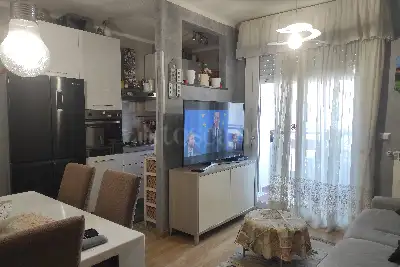 Casa in vendita, Via Tancredi Chiaraluce, Roma