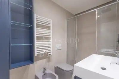 Casa in vendita, Via Giovanni da Procida 25, Milano