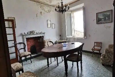 Casa in vendita, Via Roma, Chiusdino