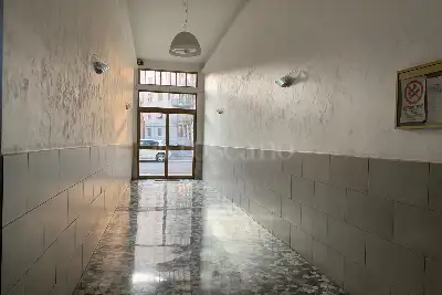 Laboratorio in vendita, Via Curio Dentato, Milano