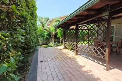 Villa Plurifamiliare in vendita, Via della Tenuta del Casalotto, Roma