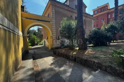 Casa in vendita, Via Adalberto, Roma