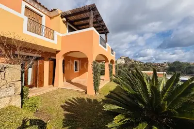 Casa in vendita, Via Li Scali, Arzachena