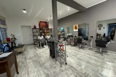 Negozio in vendita, Via Roma, Cunardo