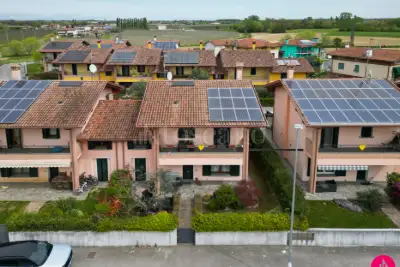 Villino a Schiera in vendita, Via della Chiesa, Prata di Pordenone