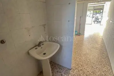 Negozio in vendita, Via Monte Grappa, Scafati