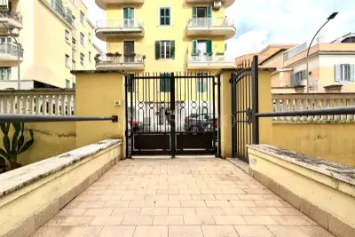 House for sale, Via Francesco Amici, Roma