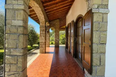 Villa in vendita, Via Pergola, Moniga del Garda
