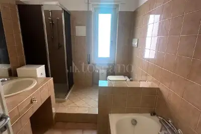 Casa in vendita, Via Angelo Carrara, Genova