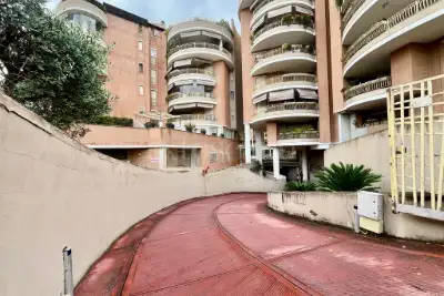Box in vendita, Via Adriano Tilgher, Roma