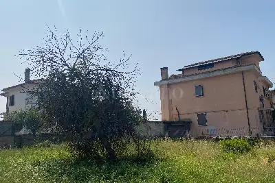 Edificabile Residenziali in vendita, Via Oleggio, Roma