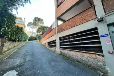 Box in affitto, Via Casale Ghella, Roma