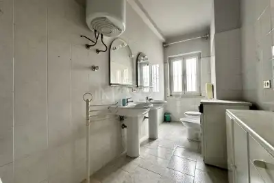 House for sale, Via Pompeo Leoni, Milano