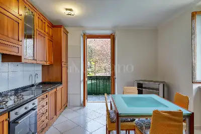 Casa in vendita, Via Casamora, Porto Ceresio