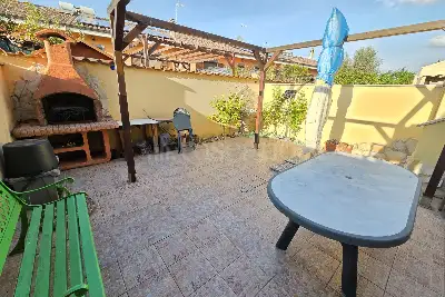 Villino a Schiera in vendita, Via Sesto San Giovanni, Roma