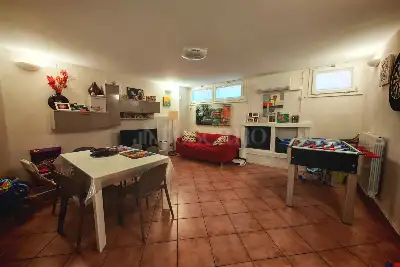 Villa Plurifamiliare in vendita, Via Tespi, Roma