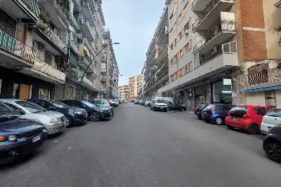 Negozio in vendita, Via Tiberio 45, Napoli