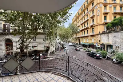 Casa in vendita, Via Raffaele Morghen, Napoli