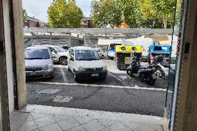 Negozio in vendita, Via Damiano Macaluso, Roma