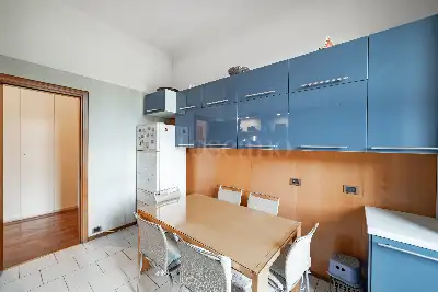 Casa in vendita, Viale Certosa 16, Milano