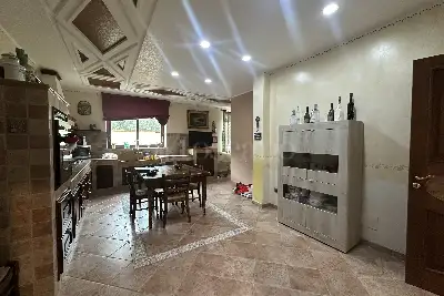 Casa Indipendente in vendita, Via Santa Maria di Gesù, Palermo