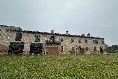 Villa Plurifamiliare in vendita, Via Ca' Nove 14-15, Ferrara