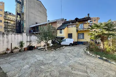Casa Indipendente in vendita, Via Isonzo, Torino