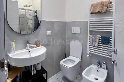 Laboratorio in vendita, Via Lario 13, Milano