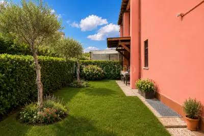Casa in vendita, Via Montesuello, Desenzano del Garda