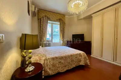 Casa in vendita, Via Jacopone da Todi, Roma