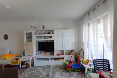 Casa in vendita, Via Petrarca, Montesilvano