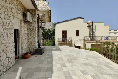 Villa in vendita, Corso Bernardo Mattarella, Carini
