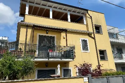 Casa in vendita, via Ettore rosso, Roma