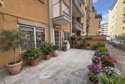 Casa in vendita, Via dei Fontej, Roma