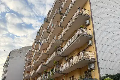 Casa in vendita, Via Monreale, Catania