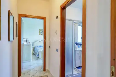 Villa Bifamiliare in vendita, Via della Repubblica, Bisuschio