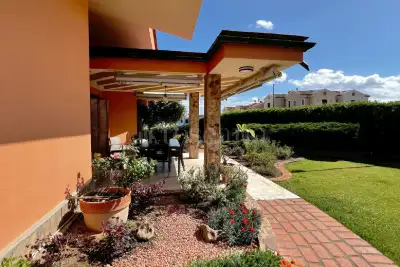 Villa in vendita, Via C. Maderno, Olbia