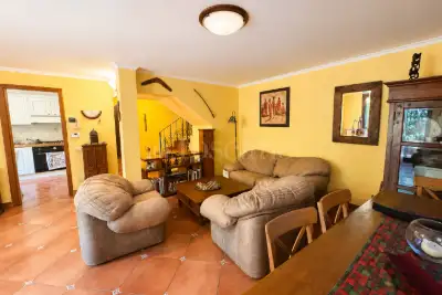 Villa in vendita, Via Lauregno, Roma