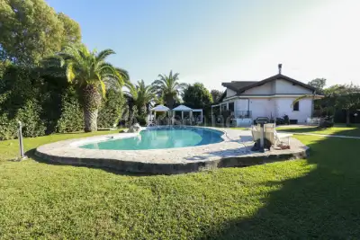Villa in vendita, Via Torcegno, Roma