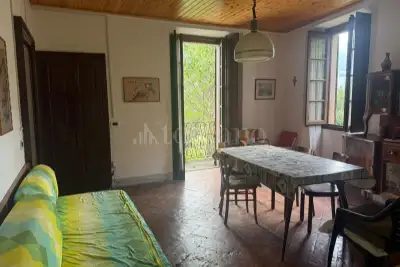 Casa Indipendente in vendita, Via Roma 11, Dizzasco