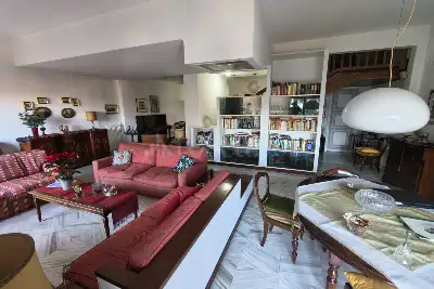 Villino a Schiera in vendita, Via Calosso, Roma