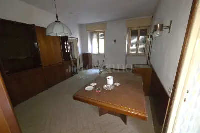 Palazzo in vendita, Via G. Parini, Erba