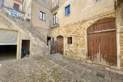 Casa in vendita, Via Roma, Calascibetta