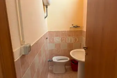 Negozio in vendita, Via Satrico, Latina