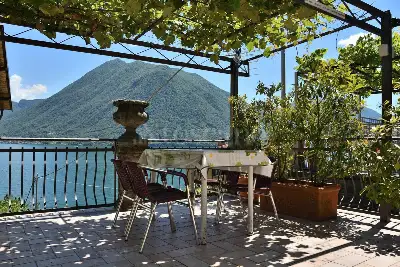 Casa Indipendente in vendita, Via Schignano, Argegno