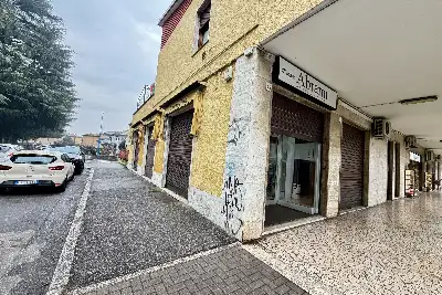 Negozio in affitto, Viale Caduti del Lavoro , Brescia