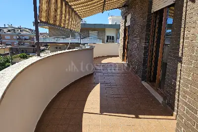 Attico in vendita, Via Zagabria, Pomezia