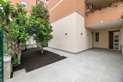 Casa in vendita, Via Lucilio, Roma